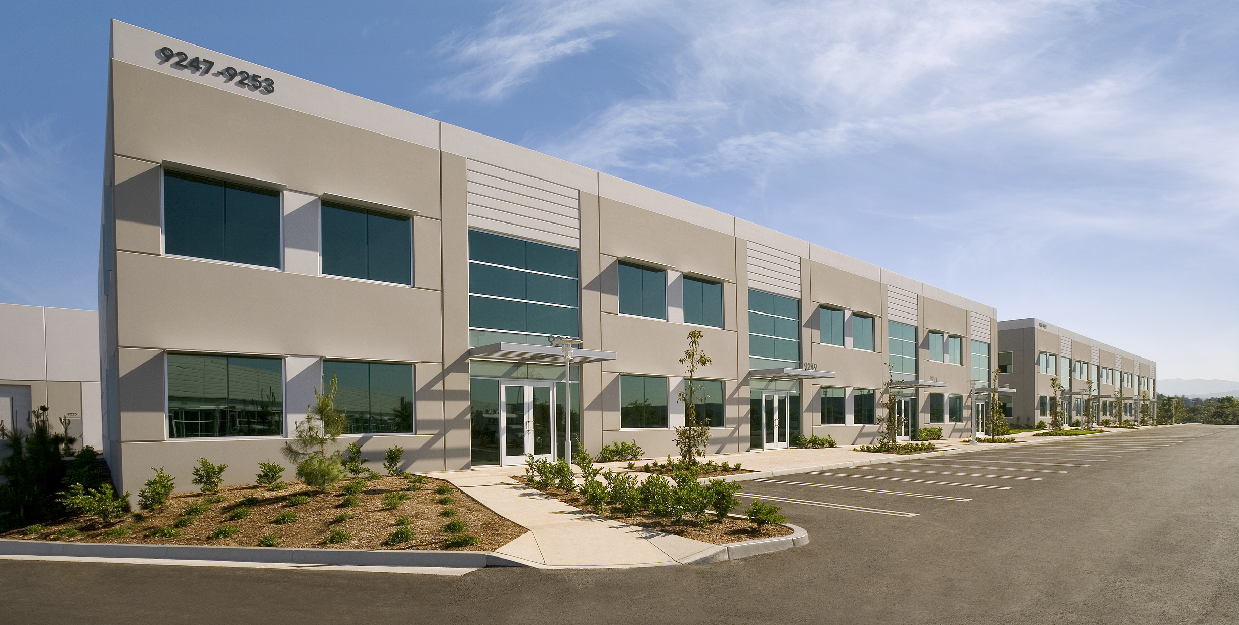 KOLL CENTER 3