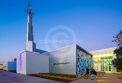 MICHELLE OBAMA LONG BEACH LIBRARY