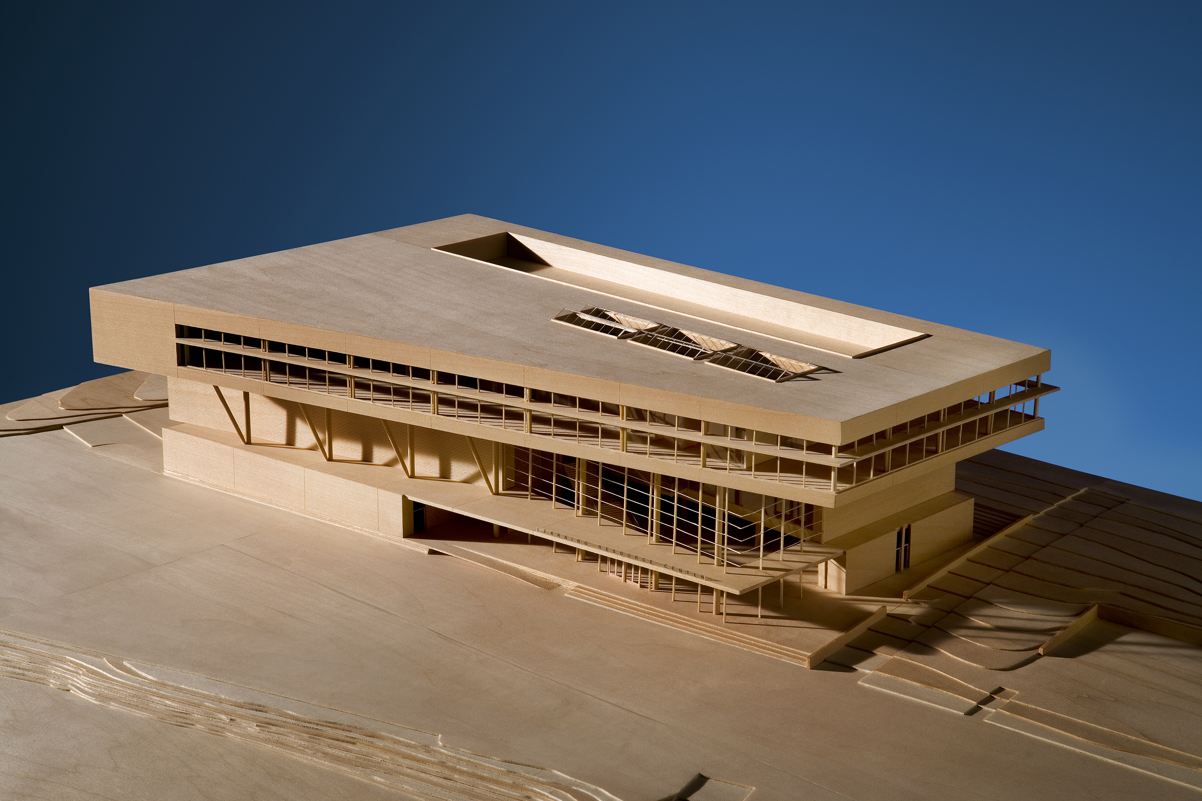 PALOMAR LRC SCALE MODEL