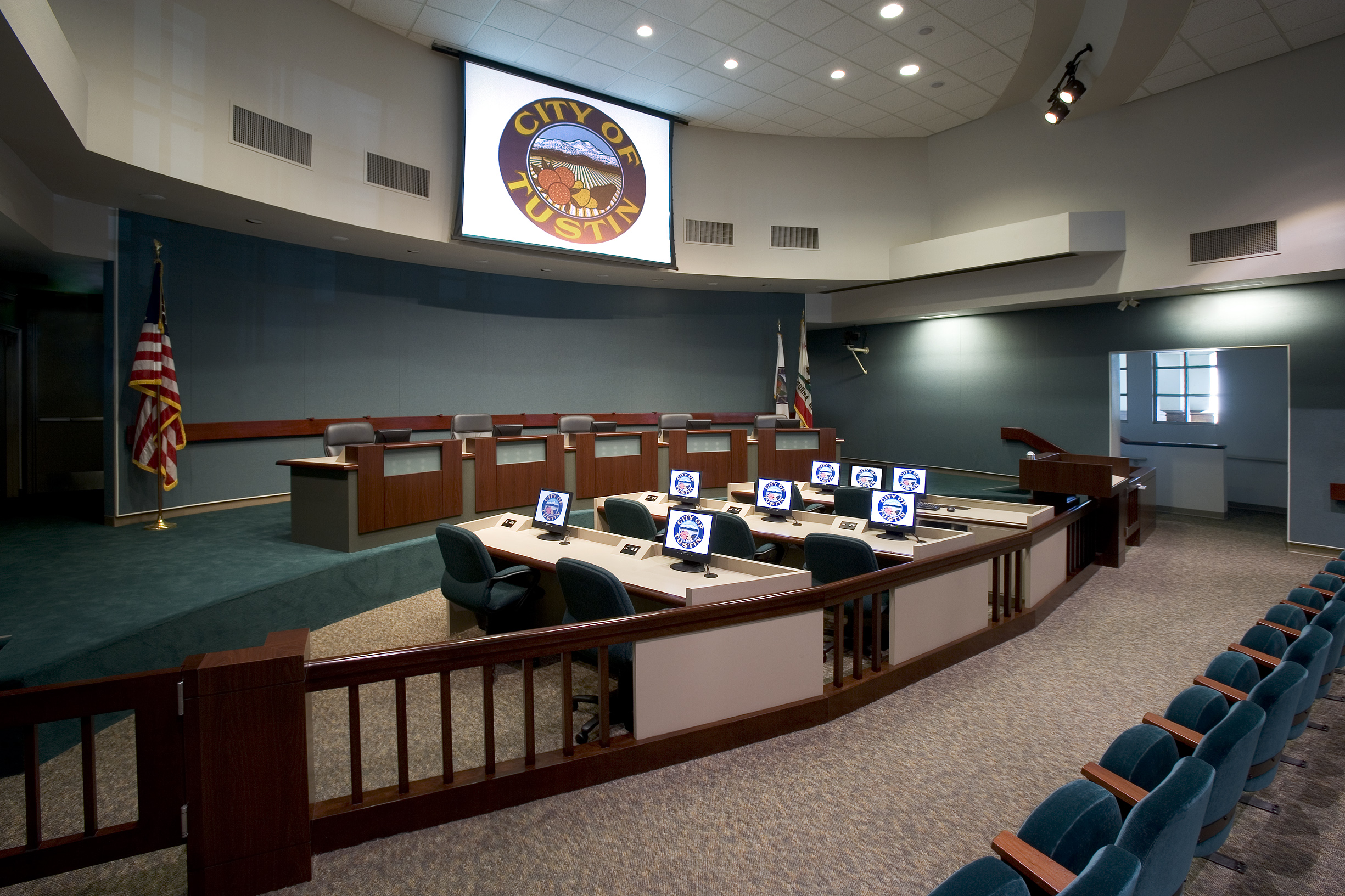 TUSTIN COUNCIL CHAMBERS